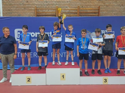 Sergiu Bej a luat bronzul național la tenis de masă, iar echipa de Superligă își cunoaște adversarele
