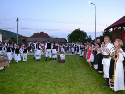 Şezătoarea ,,Dor de satul strămoşesc”, în Parohia Galşa