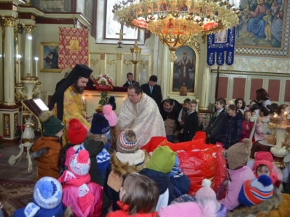Sfântul Ierarh Nicolae, sărbătorit în Parohia Grăniceri