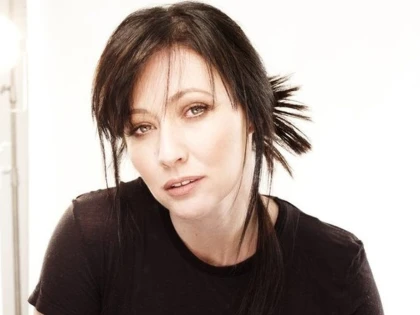 Shannen Doherty a dezvăluit că boala ei, cancer la sân în fază terminală, s-a răspâdit la creier