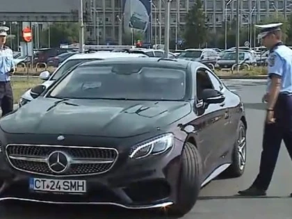 Simona Halep, oprită în trafic imediat după ce a ajuns în România