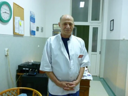 SINGURUL MEDIC CARE OPEREAZA CU LASER CANCERUL PULMONAR, OBLIGAT SA SE PENSIONEZE