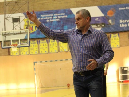 Sladjan Ivic, antrenorul FCC UAV Arad, crede în calificarea în finală: „Pentru club, oraș și suporteri!”