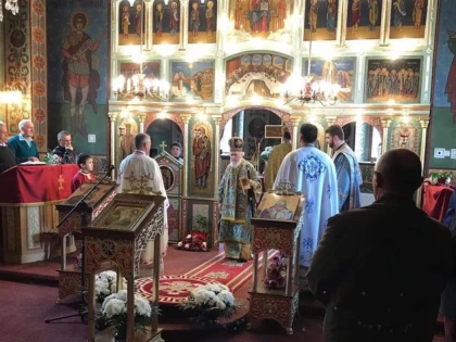 Slujire arhierească şi binecuvântare de lucrări în Parohia Selişte