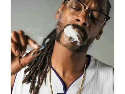 SNOOP DOGG A ANUNTA CA VA VENI IN CURAND IN ROMANIA, DUPA CE NE-A „VIZITAT“ DIN GRESEALA