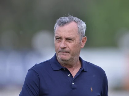 Șoc total înainte de semifinala Cupei: Balint s-a despărțit iar de UTA, Mircea Rednic este noul antrenor!