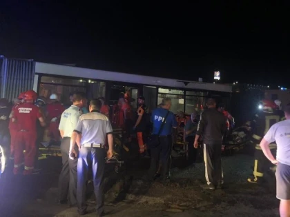 Șoferul autobuzului implicat în accidentul din Zona Industrială, vinovat de coliziunea cu TIR-ul