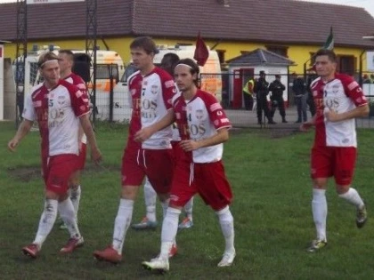 SOIMII ISI IAU ZBORUL: PINCOTA - SATU MARE 1-0