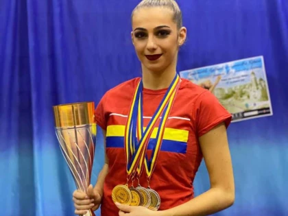 Sonia Ichim, vedeta Aradului la Naţionalele de ritmică! Medalii pentru junioarele şi echipele de la CSM (FOTO)