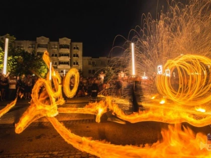 SPECTACOL CU FOC LA DESCHIDEREA ZILELOR ARADULUI