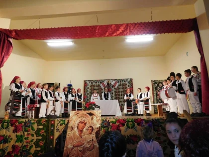 Spectacol cultural-artistic dedicat Nașterii Domnului, la Zimand Cuz