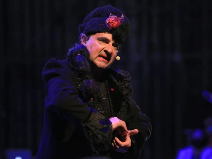Spectacol dedicat cadrelor medicale la Teatru