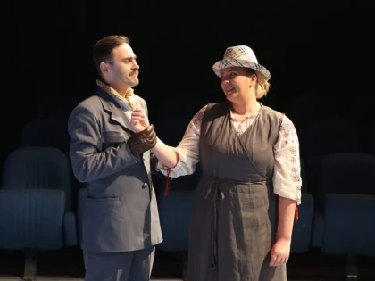 Spectacolul arădean “Orașul nostru” – pe scena Festivalului Euroregional de Teatru