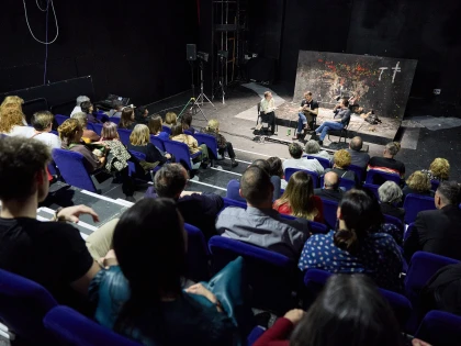 Spectacolul „Kean” al Companiei de Teatru „Aradi Kamaraszínház”, premiul pentru cea mai bună monodramă la Festivalul MOST FESZT de la Tatabánya