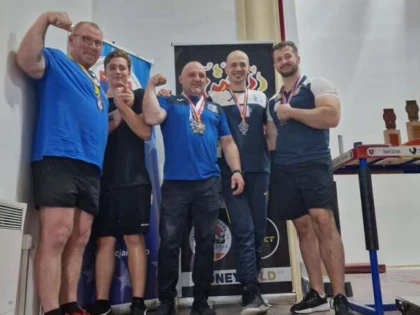 Sportivii de la Șoimii Lipova au obținut șase medalii la Cupa României de skandenberg