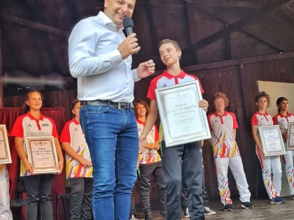 Sportivii medaliați la Campionatul Mondial de Karate au primit diploma „Arădeni cu care ne mândrim”