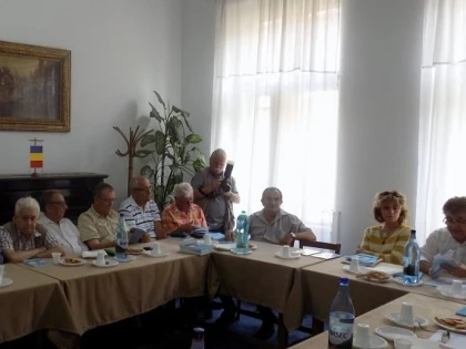 Statistică relevantă și ironie cordială, la Cercul Militar Arad