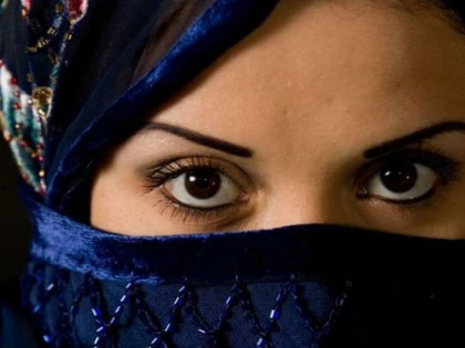 STATUL ISLAMIC CONTROLEAZA APROAPE 50.000 DE CONTURI PE TWITTER. CE SE INTAMPLA CU ELE