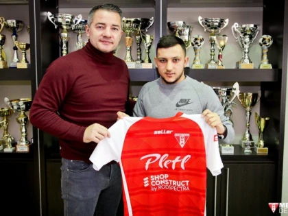 Stelistul Robert Vîlceanu e noua achiziţie a UTA-ei
