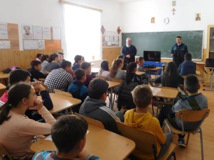 Stop bullying! Ateliere educativ-preventive, la Școala Gimnazială din Pilu