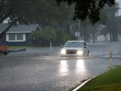 Străzile din Florida s-au transformat în râuri după uraganul Debby