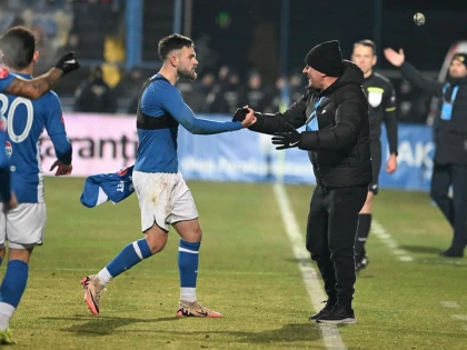 SuperLiga, de la o etapă la alta. Astăzi începe intermediara, UTA a mai căzut un loc!