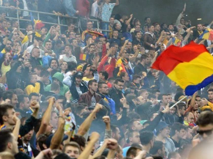 SUPORTERII ROMÂNI S-AU ÎNCĂIERAT LA EURO. NOUĂ REŢINUŢI LA PARIS