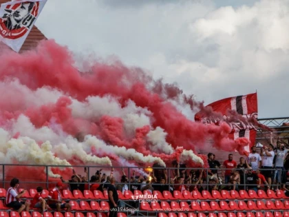 Suporterii UTA-ei au făcut spectacol. Scandal la final, cu Alexa şi rapidiştii!