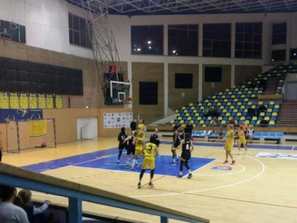 Surpriză mare, sub coş: FCC Baschet Arad - “U” Cluj 62-64!