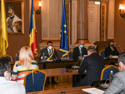 Tablete pentru aproape 20.000 de elevi şi profesori din Arad. Să sperăm că de data asta vor funcţiona