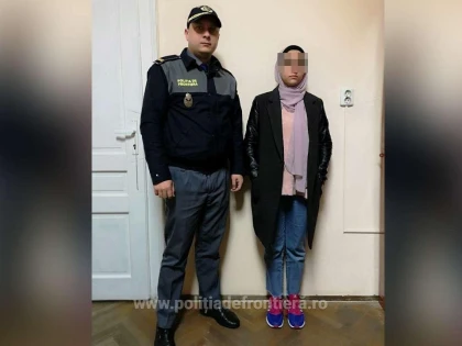 Tânără din Palestina, prinsă la Curtici cu documentul de călătorie al altei persoane