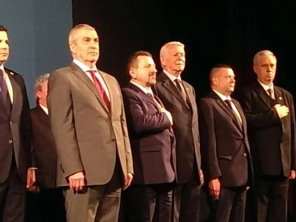TARICEANU A LANSAT CANDIDATII ALDE ARAD: „PNL A DEVENIT UN FEL DE PERDEA IN SPATELE CAREIA SE ASCUND FOSTII PEDELISTI“