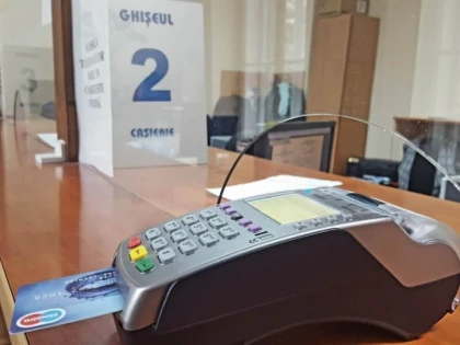 TAXELE LOCALE SE POT PLĂTI ȘI CU CARDUL LA CASIERIILE DIRECȚIEI FISCALE