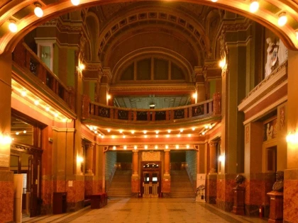 Teatrele, cinematografele şi sălile de spectacol s-ar putea redeschide de la 1 iunie
