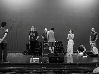 Teatrul Clasic Ioan Slavici Arad încheie stagiunea cu un spectacol-provocare și o dezbatere sociologică