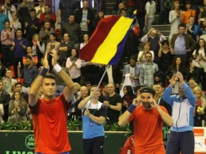 TECAU SI MERGEA AU ADUS VICTORIA ROMANIEI IN CUPA DAVIS, 3-0 CU SLOVENIA