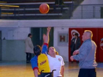 TEMERARII ARAD PARTICIPA LA TURNEUL CAMPIONILOR DE BASCHET IN FOTOLIU RULANT