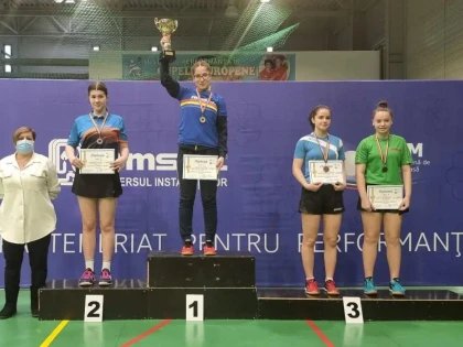 Tenis de masă: Alesia Sferlea a urcat de patru ori pe podiumul naţional al junioarelor II! (FOTO)