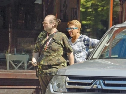 TEO TRANDAFIR, LA BRAT CU DOM’ PROFESOR, CHINUITA DE DURERE