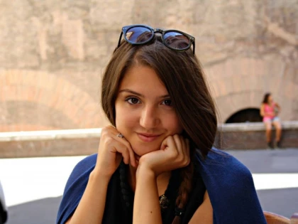 Teodora- studenta care a trăit 20 de ani purtând în pântece embrionul fratelui geamăn