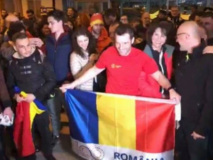 Tibi Ușeriu a ajuns acasă. În tricou, evident!