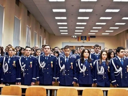 TINERII CARE S-AU INSCRIS PENTRU ACADEMIA DE POLITIE SUSTIN TESTAREA PSIHOLOGICA