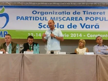 TINERII DIN PMP ARAD S-AU INTALNIT CU TRAIAN BASESCU SI ELENA UDREA
