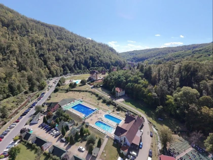 Toate locurile de cazare din Moneasa au fost rezervate pentru Parada Clătitelor. Festivalul se extinde la trei zile
