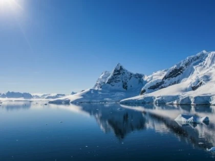Topirea gheţii din Antarctica favorizează formarea furtunilor, potrivit unui studiu