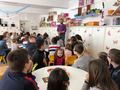 Toți copiii au nevoie de un campion!