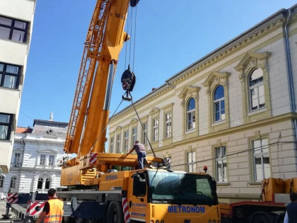 Traficul rămâne restricționat pe Bulevardul Decebal