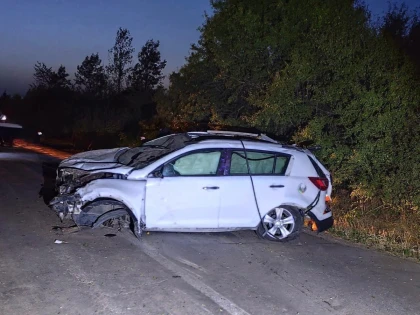 Tragedie la Neudorf: Un tânăr de 22 de ani a decedat, după ce s-a răsturnat cu mașina