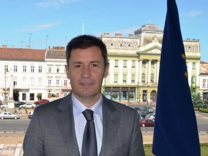TRAIAN IGAS: “FELICITARI DOMNULUI CRISAN PENTRU O INITIATIVA DE SUCCES”