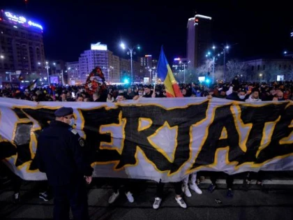 Trăiască „democrația" liberală! Amenzi dure pentru protestatari